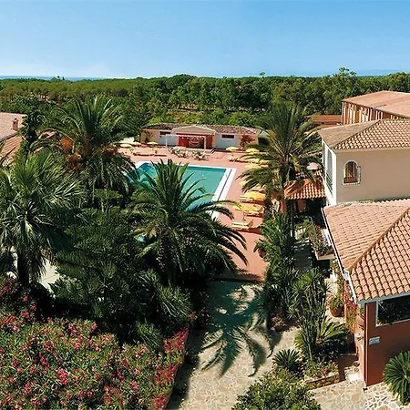 Cala Ginepro &