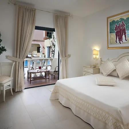 Cala Ginepro & Hotel Orosei