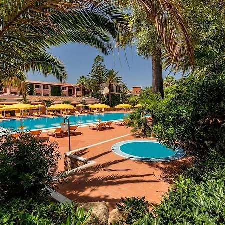 Cala Ginepro & Szálloda 4*