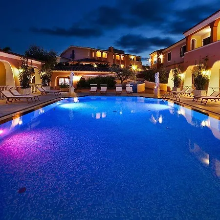 Cala Ginepro & 4*
