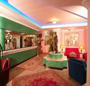 Szálloda Cala Ginepro & 4*