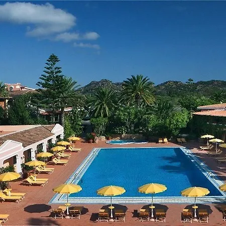 Cala Ginepro & 4*