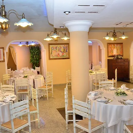 Szálloda Cala Ginepro & 4*