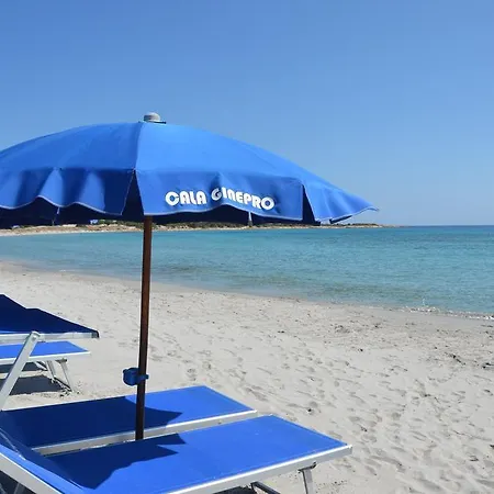 Cala Ginepro & Hotel 4*