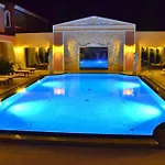 Hotel Cala Ginepro & 4*