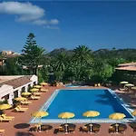 Cala Ginepro & Hotel