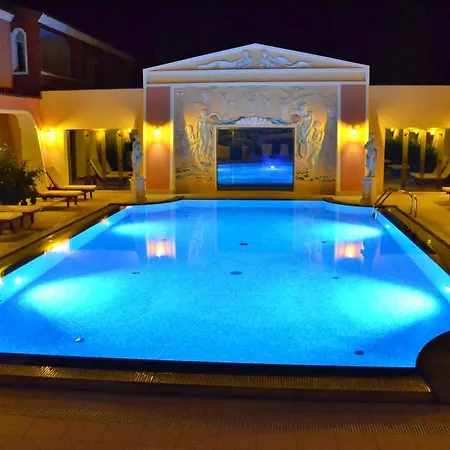 Hotel Cala Ginepro & 4*