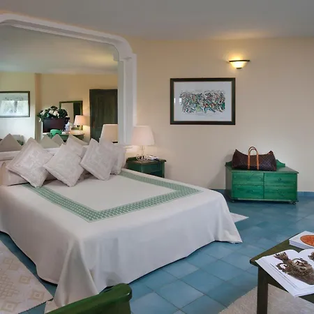 Cala Ginepro & 4*