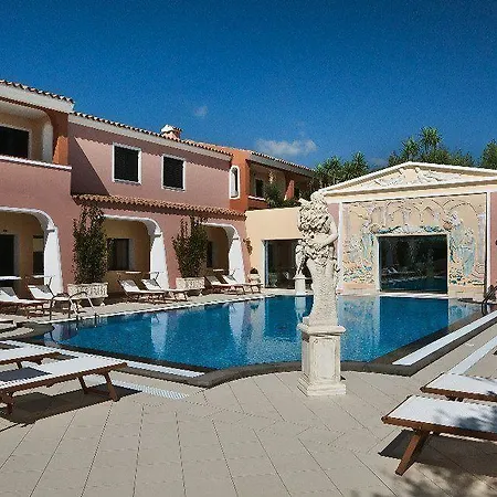 Cala Ginepro & Hotel 4*
