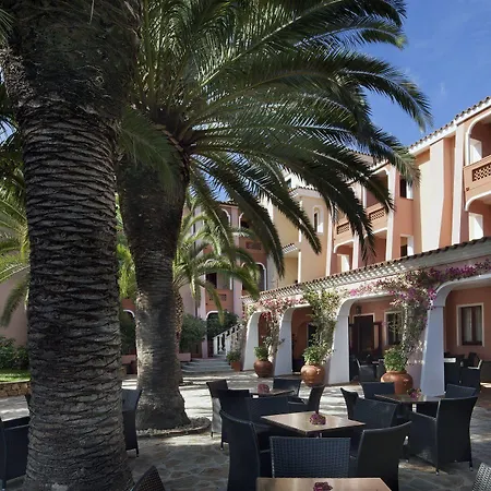 Cala Ginepro & Hotel