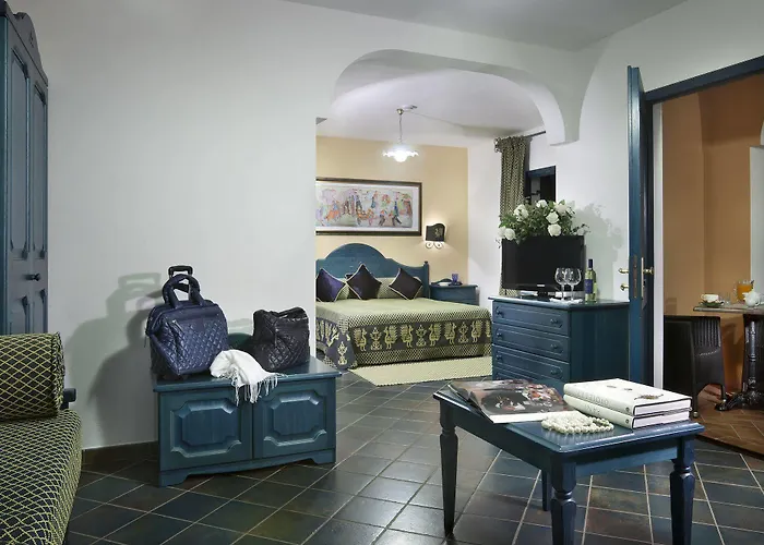 Cala Ginepro & Hotel 4*